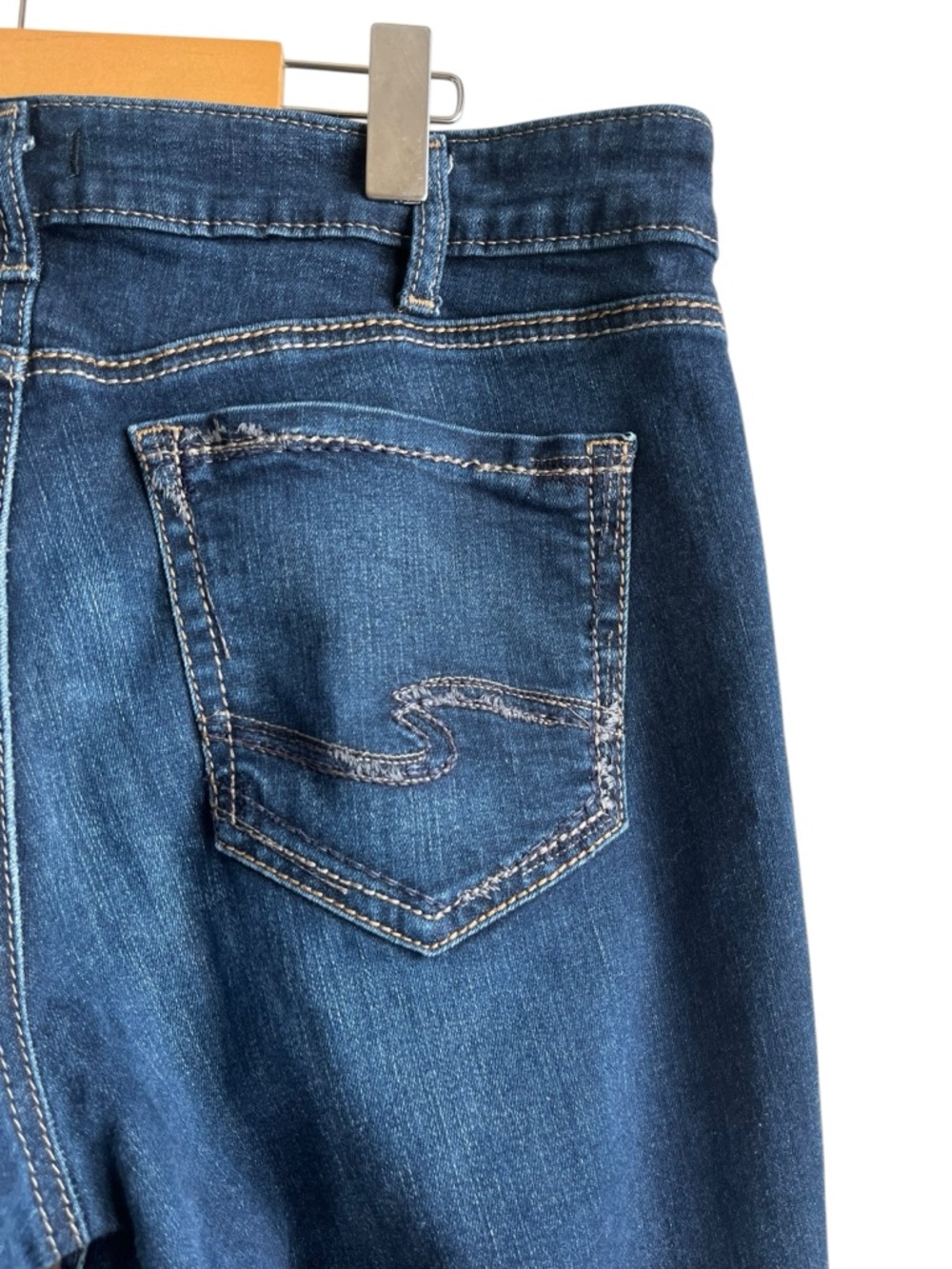 Silver Jeans Suki Straight Mid Rise Dark Wash Curvy Fit Jeans W34 L33 - Picture 11 of 14